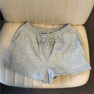 Women’s Amazon Athletic Gray Soft and Thick Shorts with Pockets: L